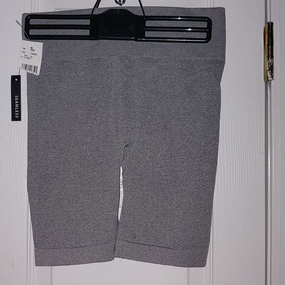 One Step Up gray seamless biker shorts Sz l/xl - Picture 3 of 6